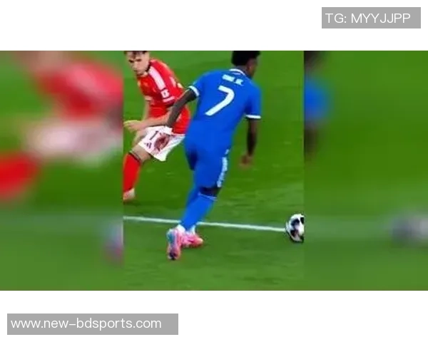 激情四溢的绿茵场上决战风云激荡的足球赛让人热血沸腾的瞬间回顾