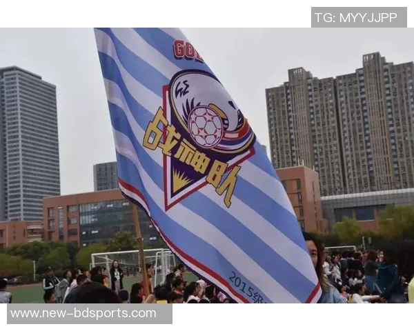 特拉凯足球俱乐部：追寻荣耀与梦想的绿茵之路